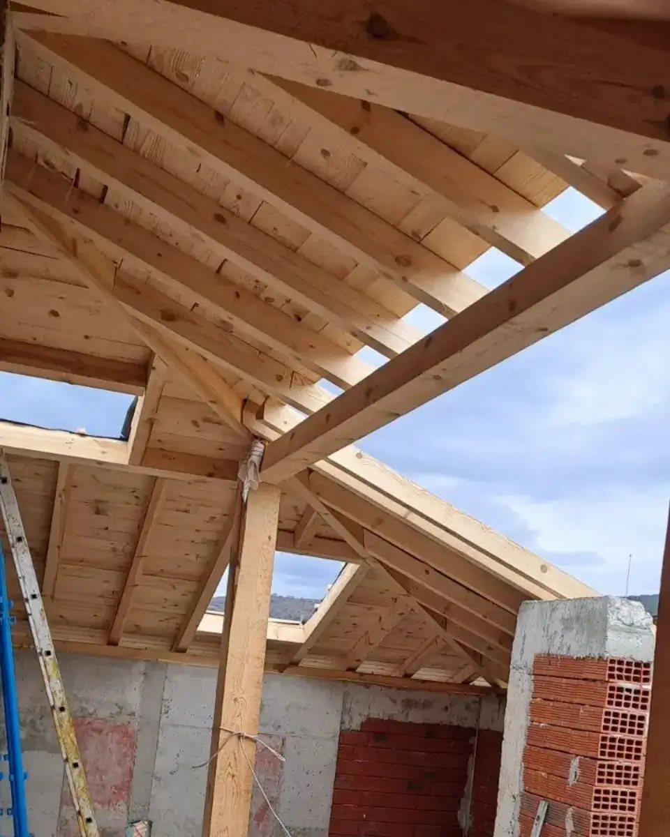 Дървена покривна конструкция — ново строителство — ПокривПро
