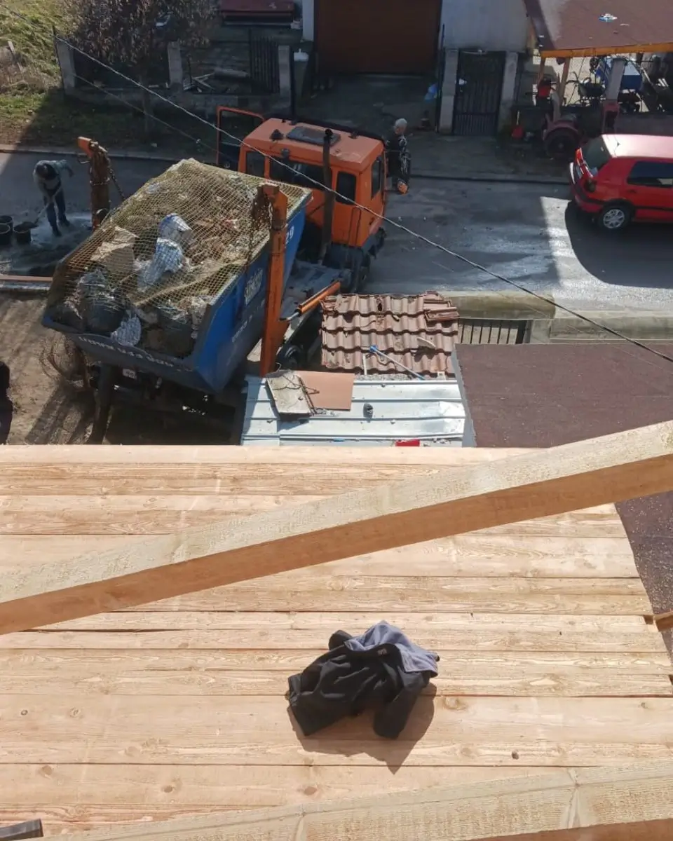 Демонтаж на стар покрив — подготовка за ремонт — ПокривПро